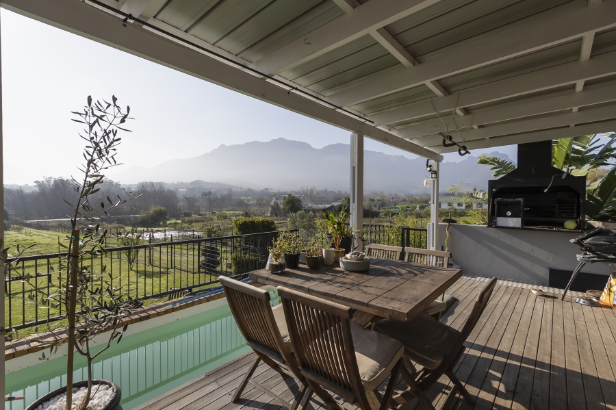 5 Bedroom Property for Sale in Jamestown Western Cape